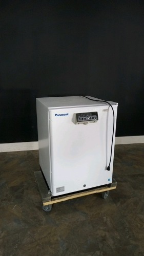 PANASONIC SF-L6111W LABORATORY FREEZER