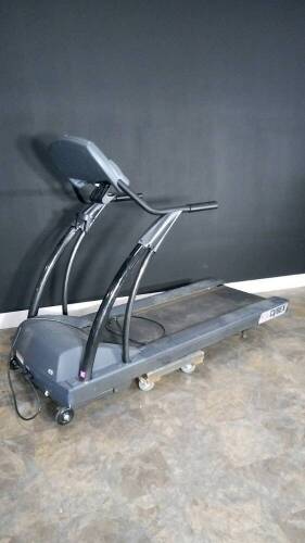 CYBEX STABLEFLEX TREADMILL