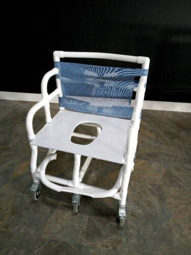 COMMODE