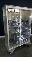 CABINET WITH OXYGEN HOLDERS