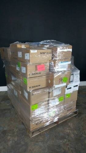 LOT OF DISPOSABLES