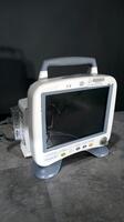 GE TRANSPORT PRO PATIENT MONITOR (CRACKED SCREEN)