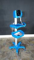 GE CARESCAPE V100 PATIENT MONITOR ON ROLLING STAND