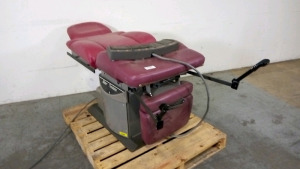 RITTER/MIDMARK 75 EVOLUTION POWER EXAM CHAIR WITH FOOT CONTROL