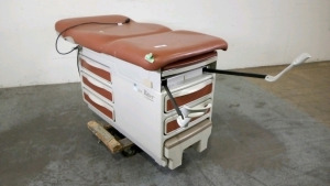 RITTER/MIDMARK 204 EXAM TABLE