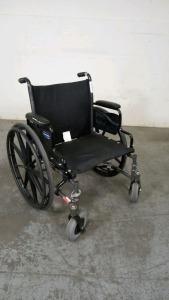 INVACARE TRACER SX5 WHEELCHAIR