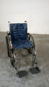 INVACARE TRACER EX2 WHEEL CHAIR