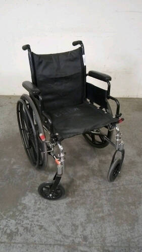 INVACARE 9000SL WHEELCHAIR