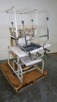 LOT OF CHAIRS (BLOOD DRAW, SHOWER, COMMODE)