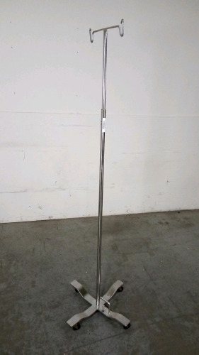 IV POLE WITH FOOTSWITCH