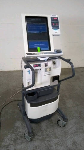 NELLCOR PURITAN BENNETT 840 VENTILATOR WITH COMPRESSOR ON ROLLING STAND (BILEVEL, TC, NEOMODE)(SN 3510011539)