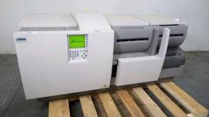 BIOMERIEUX VITEK 2XL MICROBIOLODY ANALYZER