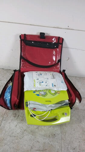 ZOLL AEDPLUS PORTABLE DEFIB