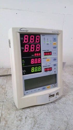 DATASCOPE ACCUTORR PLUS PATIENT MONITOR