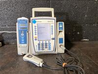 CAREFUSION ALARIS PC INFUSION PUMP W/8100 MODULE, ALARIS AUTO ID & SCANNER