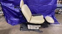 MIDMARK 630 EXAM CHAIR W/FOOTSWITCH