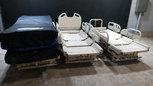 LOT OF HILL-ROM VERSACARE HOSPITAL BEDS