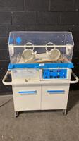 AIR SHIELDS ISOLETTE C100 INFANT INCUBATOR