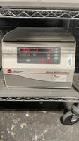 BECKMAN COULTER ALLEGRA X-12 CENTRIFUGE