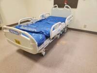 HILL-ROM P3200 VERSACARE HOSPITAL BED