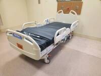 HILL-ROM P3200 VERSACARE HOSPITAL BED