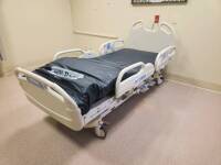 HILL-ROM P3200 VERSACARE HOSPITAL BED