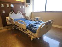 HILL-ROM P3200 VERSACARE HOSPITAL BED