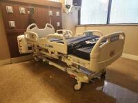 HILL-ROM P3200 VERSACARE HOSPITAL BED