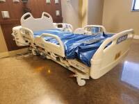 HILL-ROM P3200 VERSACARE HOSPITAL BED