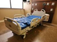 HILL-ROM P3200 VERSACARE HOSPITAL BED