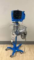 GE DINAMAP V100 PATIENT MONITOR ON ROLLING STAND