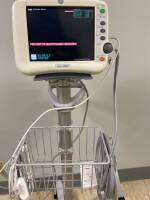 GE DASH 3000 PATIENT MONITOR ON ROLLING STAND