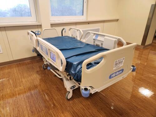 HILL-ROM TOTALCARE HOSPITAL BED