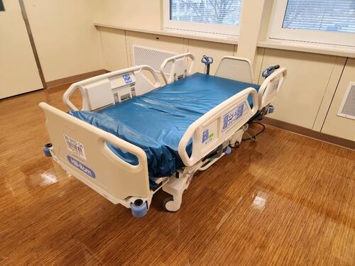 HILL-ROM TOTALCARE HOSPITAL BED