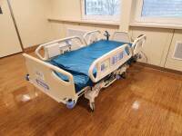 HILL-ROM TOTALCARE HOSPITAL BED