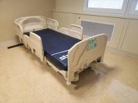 STRYKER 5700 CHG SPIRIT HOSPITAL BED