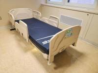 STRYKER 5700 CHG SPIRIT HOSPITAL BED