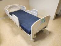 STRYKER 5700 CHG SPIRIT HOSPITAL BED