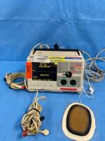 ZOLL MSERIES BIPHASIC DEFIBRILLATOR W/ 3 LEAD ECG, SPO2, PACING, ANALYZE, ECG, W/ BATTERY