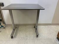 RIES STAINLESS STEEL HIGH-LOW TABLE