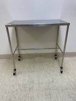 STAINLESS STEEL TABLE