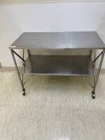 STAINLESS STEEL TABLE, 1-SHELF