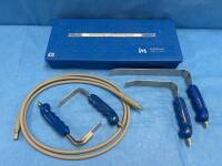 PLASTICS DEEP LIGHTED RETRACTOR