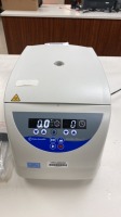 FISHER SCIENTIFIC ACCUSPIN MICRO 17 MICROCENTRIFUGE