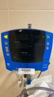 GE DINAMAP V100 PATIENT MONITOR ON ROLLING STAND