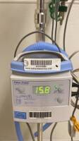 FISHER & PAYK3L MR850JHU RESPIRATORY HUMIDIFIER W/ MAXTEC O2 ANALYZER ON IV POLE