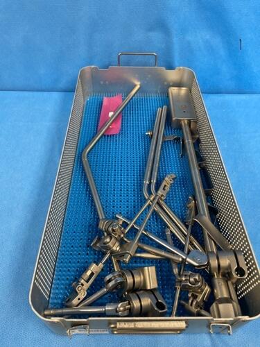 THOMPSON SURGICAL INSTRUMENTS SVCH THOMPSON RETRACTOR SET