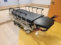 STRYKER 1061 GYNNIE OB-GYN STRETCHER (D.O.M. 9/2008)