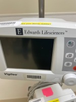 EDWARDS LIFESCIENCES VIGILEO PATIENT MONITOR