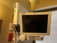 GE SOLAR 8000I PATIENT MONITORING SYSTEM W/ GE MD15 PATIENT MONITOR